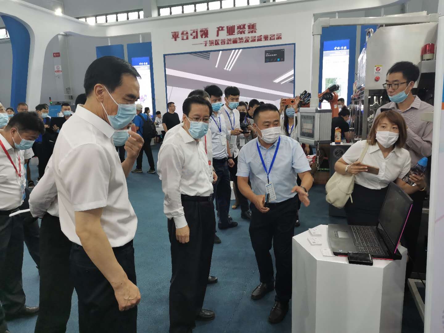 制博会即将落幕,开云线上平台(集团)官方网站精彩继续(图2) 制博会即将落幕,开云线上平台(集团)官方网站精彩继续(图2)