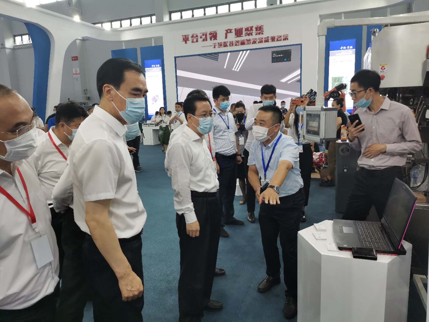 制博会即将落幕,开云线上平台(集团)官方网站精彩继续(图3) 制博会即将落幕,开云线上平台(集团)官方网站精彩继续(图3)